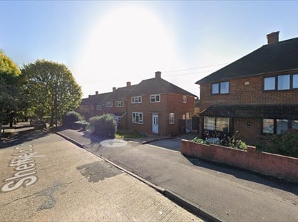 Studio Flat, Sheffield Drive, RM3