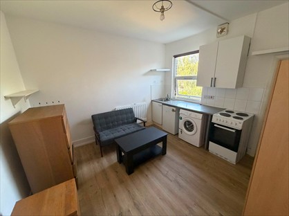 Studio Flat, Wakefield Road, N15