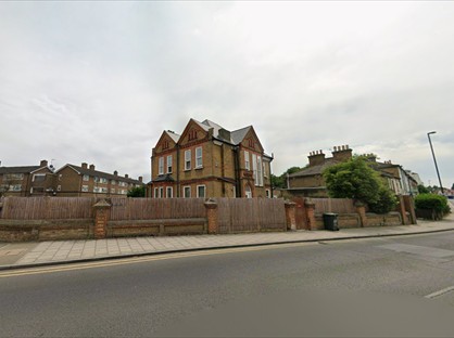 Studio Flat, Catford Hill, SE6