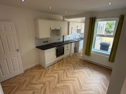 2 bed terraced house for rent in 2 Bed Terraced House, Gray St, LN1