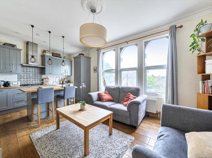 4 Bed Flat, Champion Crescent, SE26