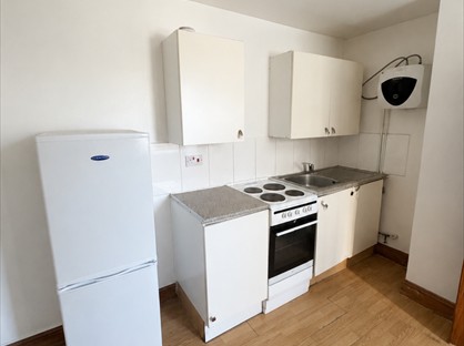 Studio Flat, Bradbury St, N16