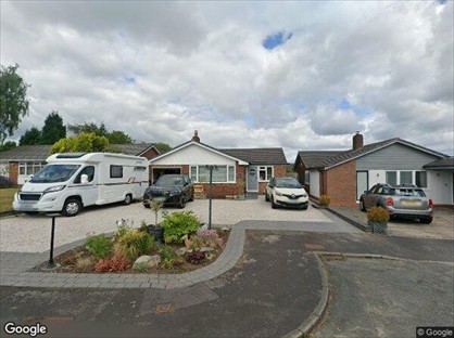 3 Bed Terraced House, Kingsbury Close, WS4