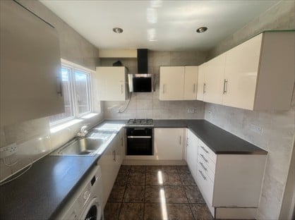 3 Bed Detached House, Bridgewater Road, HA0