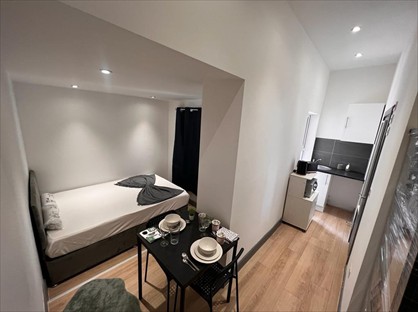 Studio Flat, Mitcham Lane, SW16
