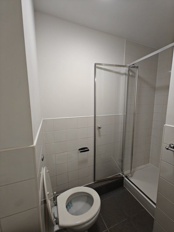 Studio Flat, Aston Webb Boulevard, B15 photo 3