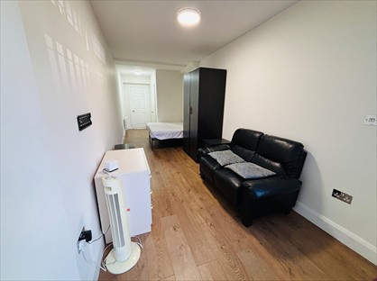 Room in a Shared House, Langley Road, SL3