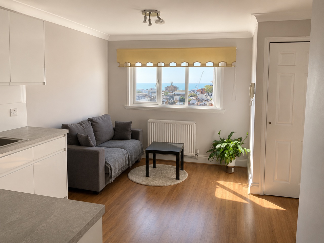1 Bed Flat, Guildford Road, BN1