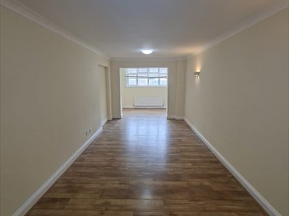 2 Bed Maisonette, The Masons, SL9