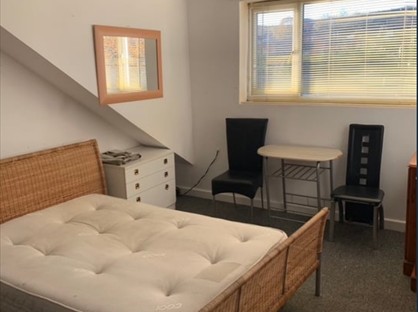Studio Flat, Cambrian Terrace, LS11