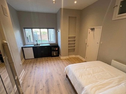 Room in a Shared House, Sheen Park, TW9