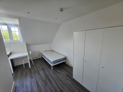 Studio Flat, Green Lane, SE9