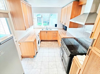 3 Bed Semi-Detached House, Beresford Road, KT3