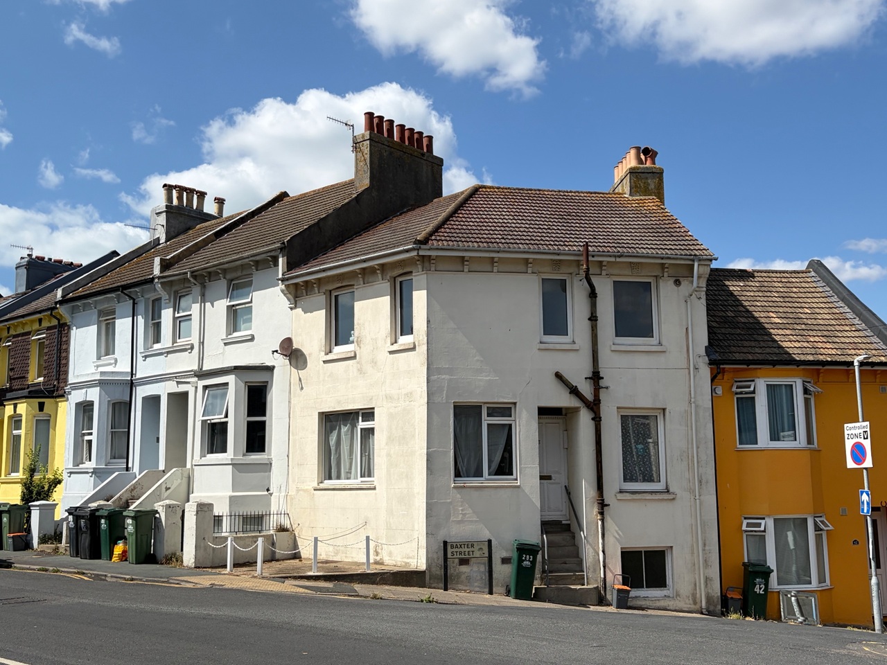 4 Bed Terraced House, Queens Park Road, BN2