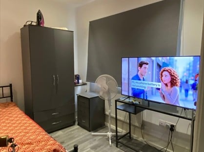 Room in a Shared House, Lees Road, UB8
