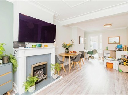 3 Bed Terraced House, English Road, SO15