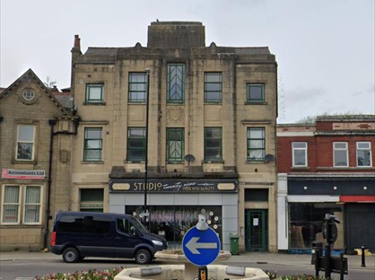2 Bed Flat, King George Court, OL13