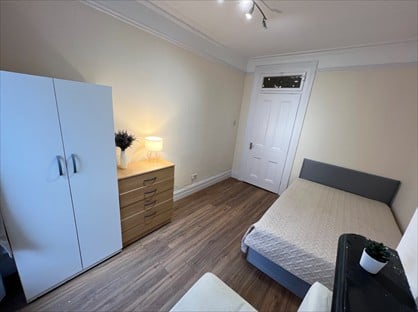 Room in a Shared Flat, Transept Street, NW1
