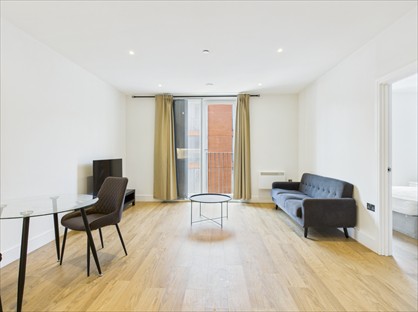 1 Bed Flat, Hurst St, B5