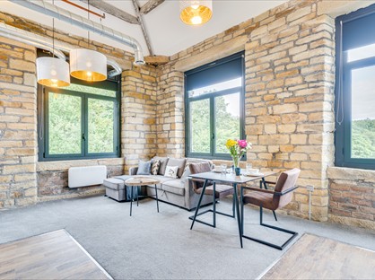 2 Bed Flat, Britannia Road, HD3