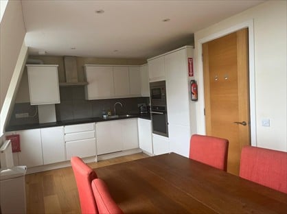 2 Bed Flat, Citadel Road, PL1