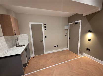 Studio Flat, Dunbar St, SE27