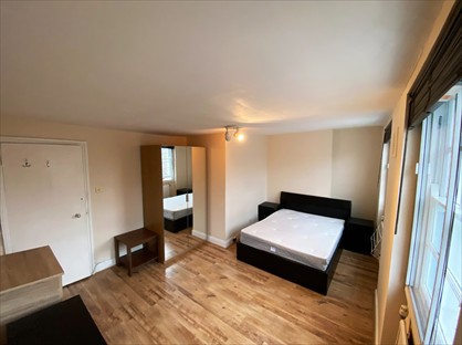 Room in a Shared Flat, Pentonville Road, N1