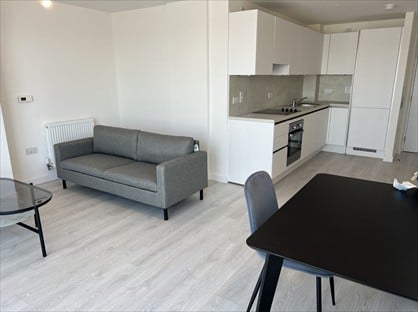 1 Bed Flat, Garraway Apartments, W3