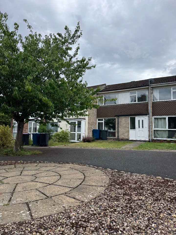 3 Bed Terraced House, Kingswood Close, NG2