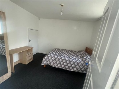 Room in a Shared House, Hunslet Road, LS10