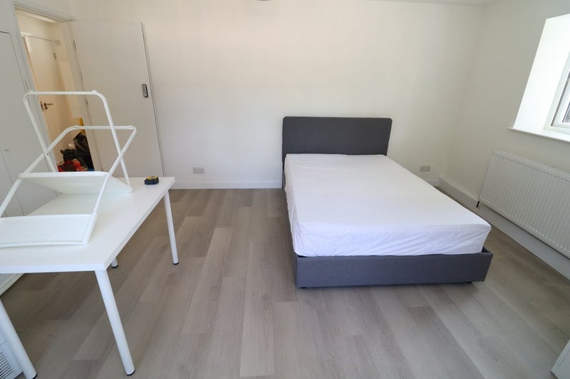Room in a Shared Flat, Providence Row Close, E2 photo 2