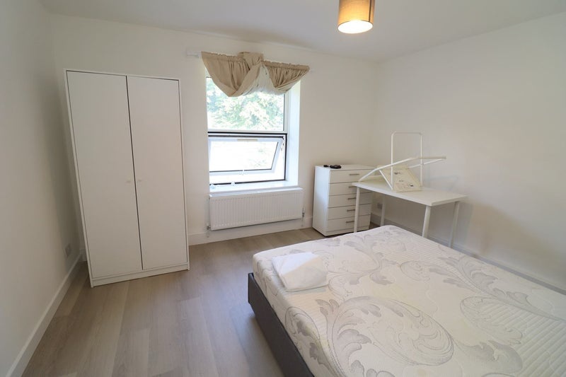 Room in a Shared Flat, Providence Row Close, E2 photo 3