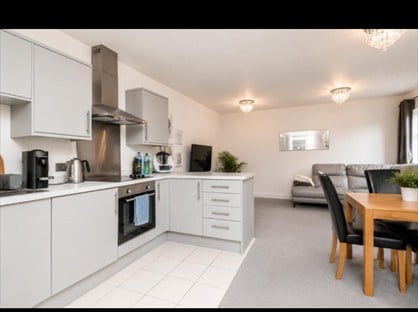 2 Bed Flat, Gateway Court, AL2