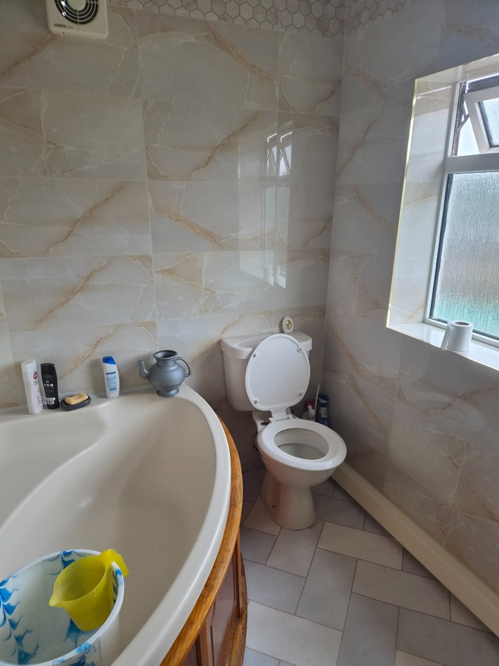 Room in a Shared House, Thornton Road, B8 photo 2