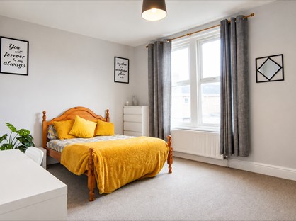 5 bed room for rent in Room in a Shared House, Francis Avenue, PO4