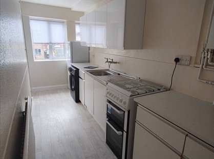 1 Bed Flat, Crendon St, HP13