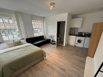 Studio Flat, High St, HA8