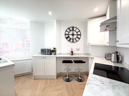 Room in a Shared Flat, Adelaide Road, SK3