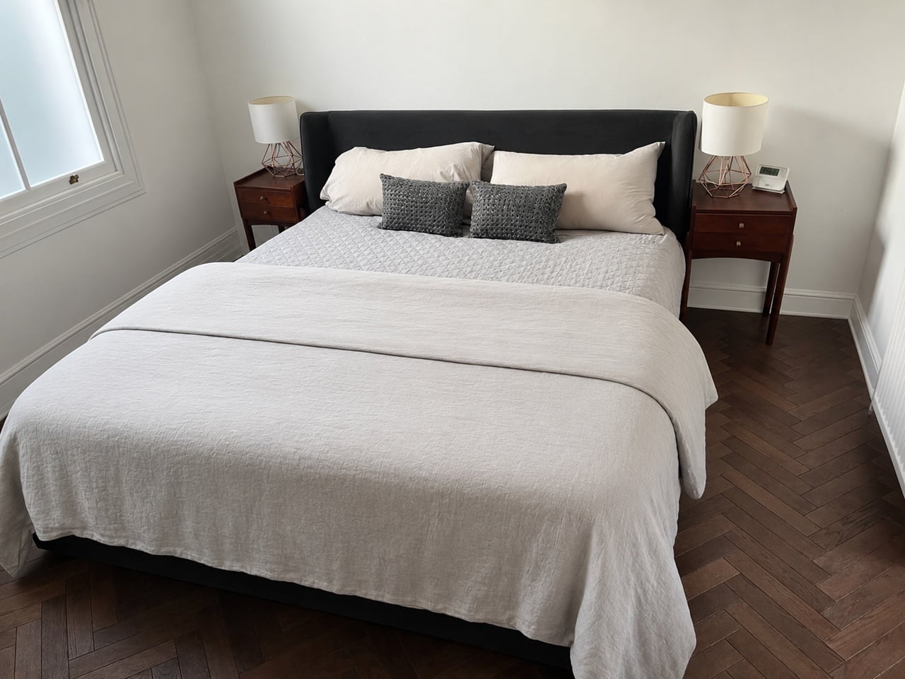 1 Bed Flat, Edge Street, W8 photo 4