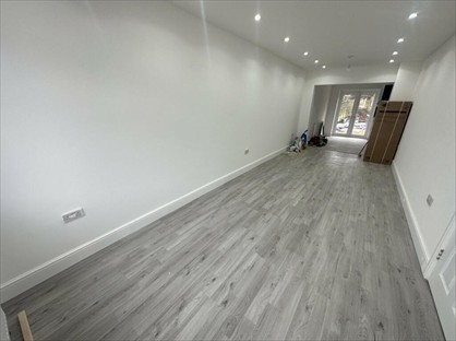 4 Bed Semi-Detached House, Weald Road, UB10