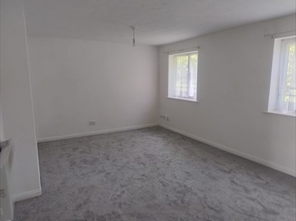 2 Bed Flat, St Aidans Court, IG11
