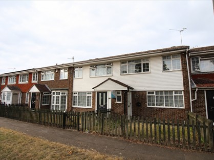 3 Bed Terraced House, Honeysuckle Court, ME10