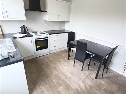 3 Bed Semi-Detached House, Marlborough Road, DE24