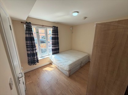 Studio Flat, Waverley Road, SE18