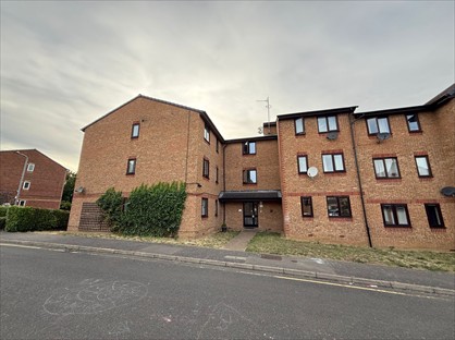 2 Bed Flat, Bernard Ashley Drive, SE7