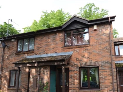2 Bed Terraced House, Hunters Place, NE2