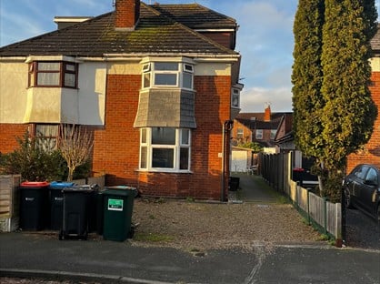 5 bed semi-detached house for rent in 5 Bed Semi-Detached House, Newry Park, CH2