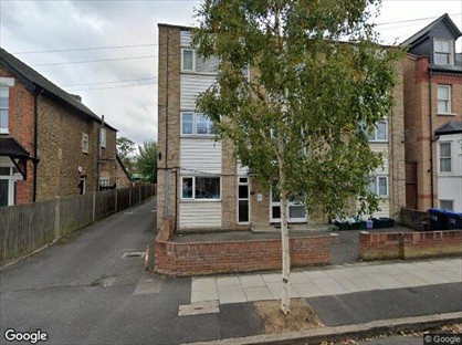 3 Bed Flat, Graham Road, SW19