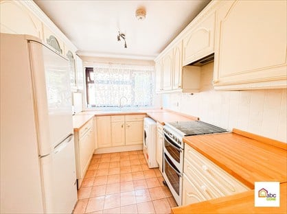 2 Bed Semi-Detached House, Sutton Road, IG11