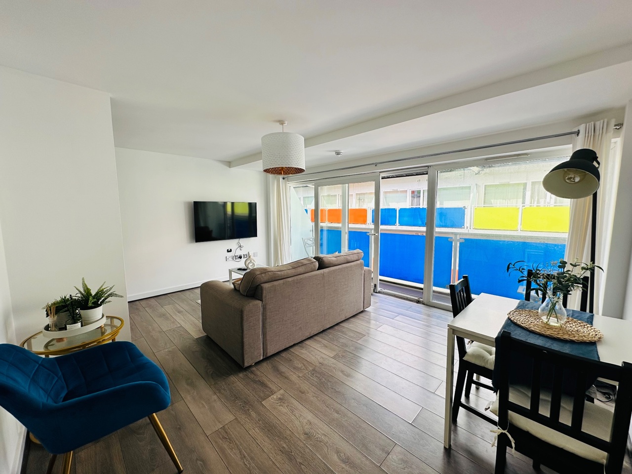 2 Bed Flat, Concord St, LS2 photo 4